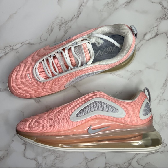 Nike Air Max 720 - Picture 5 of 15